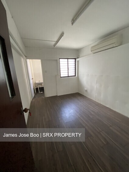 Ang Mo Kio central level 2 shop | Near carpark | Sublease (D20), Shop House #550337201